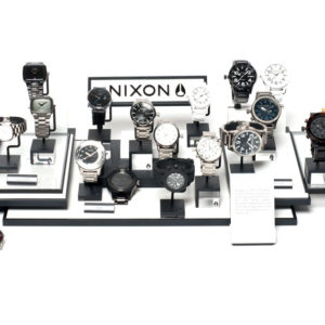 DCA - Nixon - présentoir montres